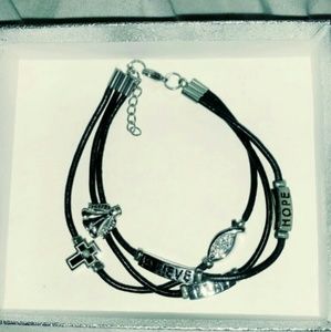 Hope, Believe, Pray bracelet